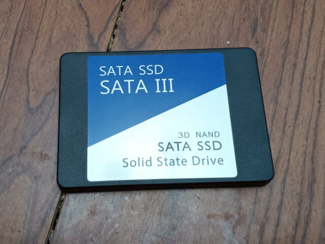 The SSD from the front, showing a nice label