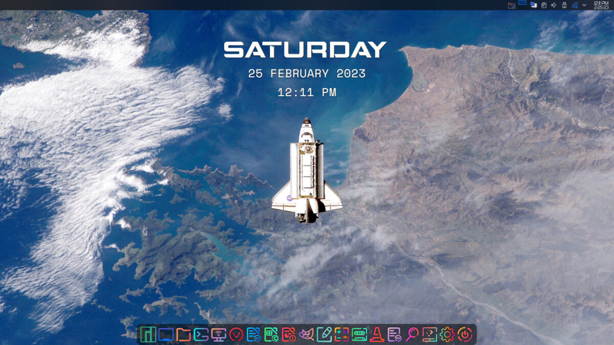 Manjaro desktop, with the space shuttle Endeavour over New Zealand